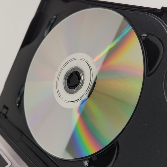 Back To The Future Movie 2 DVD set + Dust cover - Picture 9 of 17